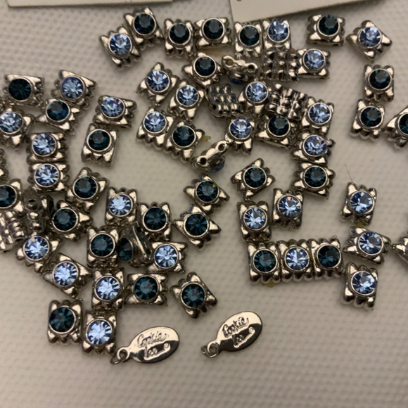 B4/ Beads for 2 Cookie Lee Bracelet 25127 - Blue Crystal - Size Large - Picture 3 of 3